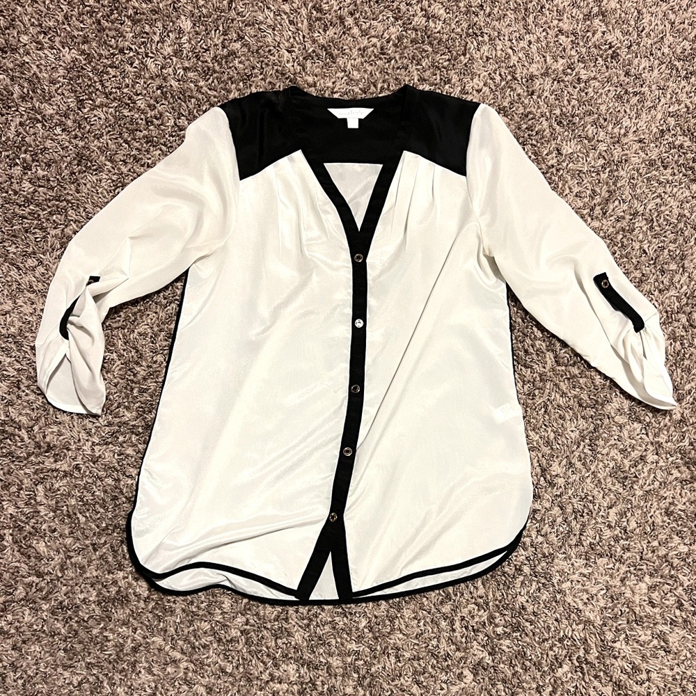 Black and white Charming Charlie too - size medium